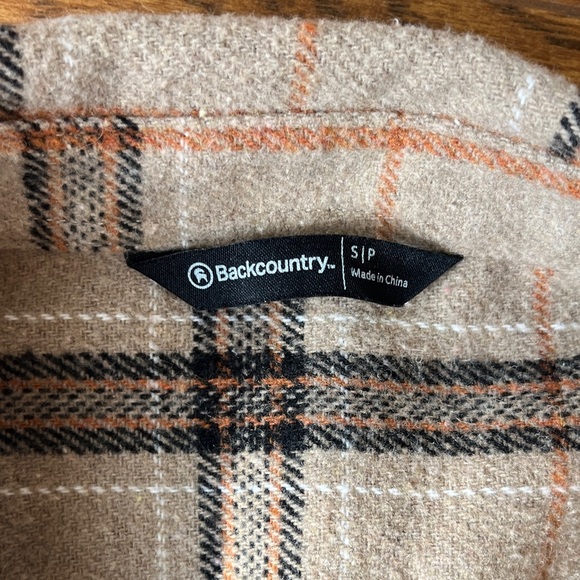 Backcountry Beige and Black Plaid Men's Shirt, size S - Picture 2 of 6